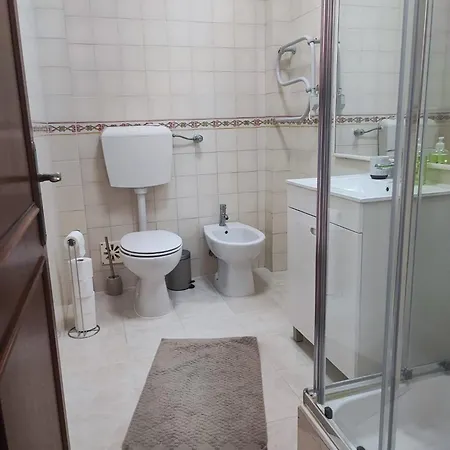 Casa Lemon Tree منزل للإقامة